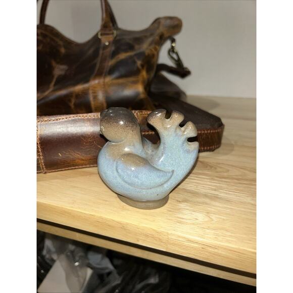 Pie Bird Signed Peter Pots Art Pottery Blue Brown Modern Hen Chicken Mottled - Picture 1 of 12